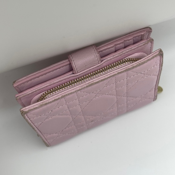 Christian Dior Pink Cannage Quilted lambskin leather lady patches wallet w/zip - Picture 14 of 15
